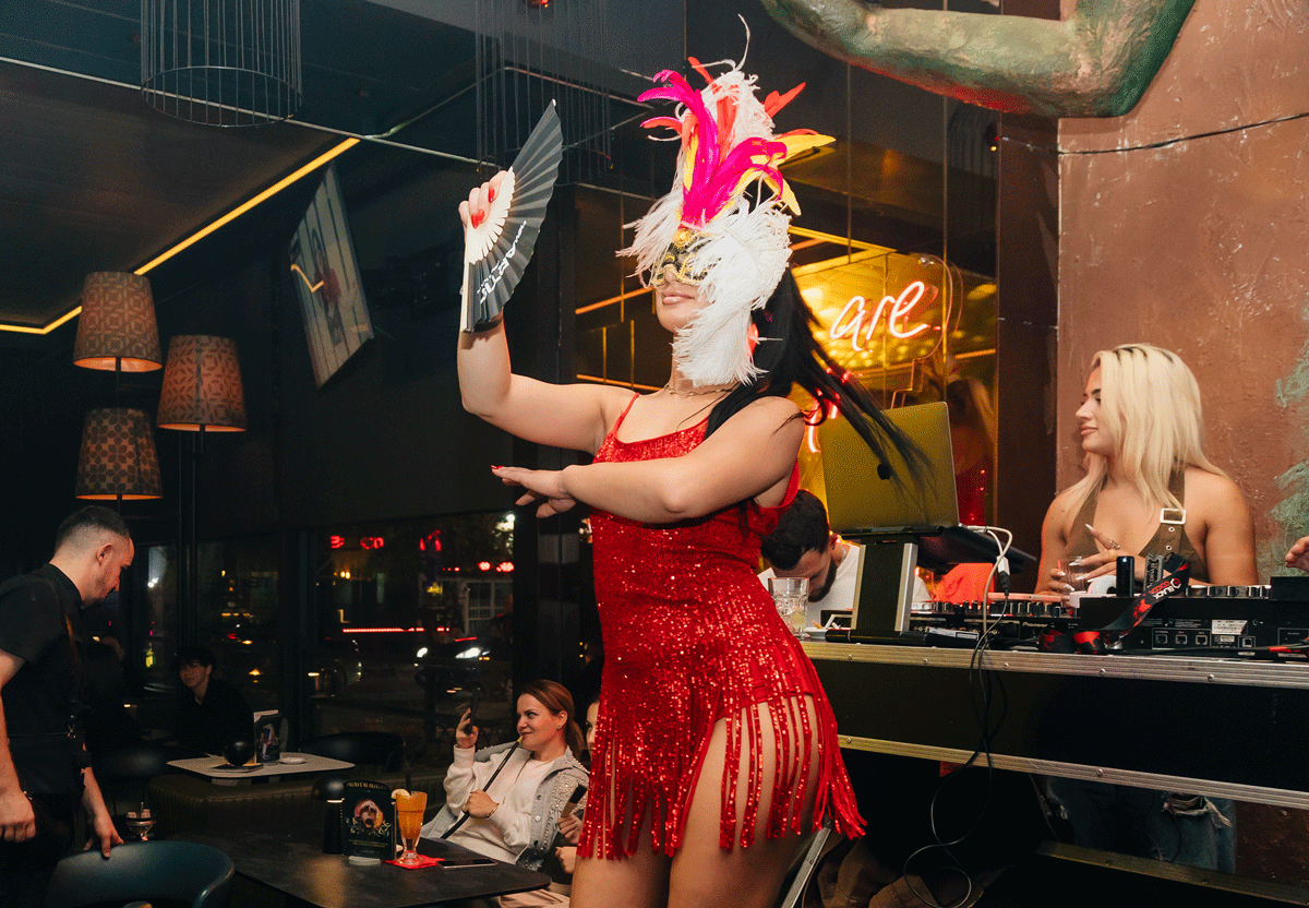 Different vibes at Artist Lounge, Tirana
